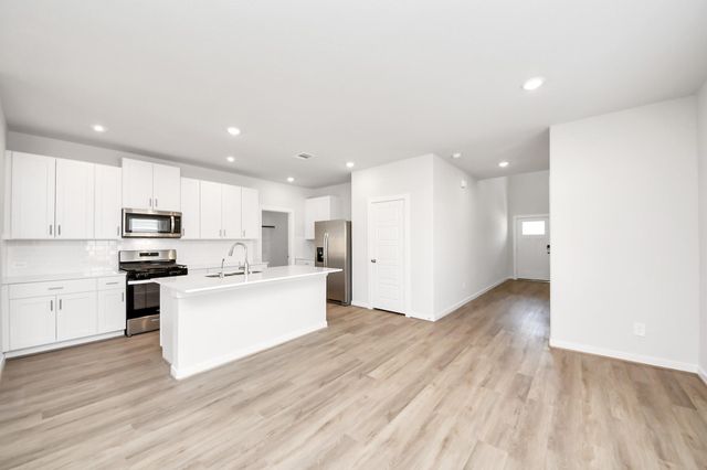 6808 Hart Oak Court, Conroe, TX 77304