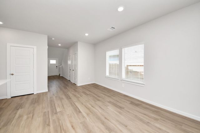 6808 Hart Oak Court, Conroe, TX 77304