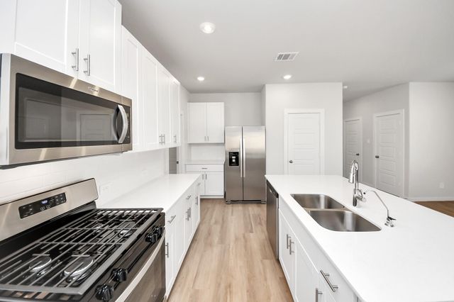 6808 Hart Oak Court, Conroe, TX 77304