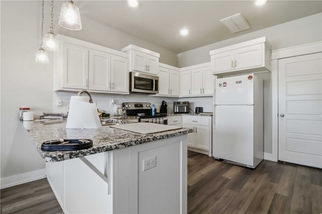 2648 Ward Drive, Fayetteville, AR 72704