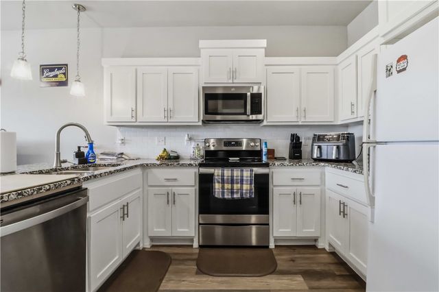 2648 Ward Drive, Fayetteville, AR 72704