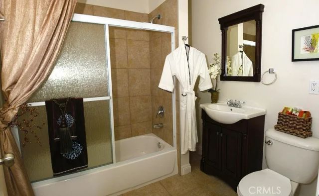 1409-- 1411 W 84th Place, Los Angeles, CA 90047
