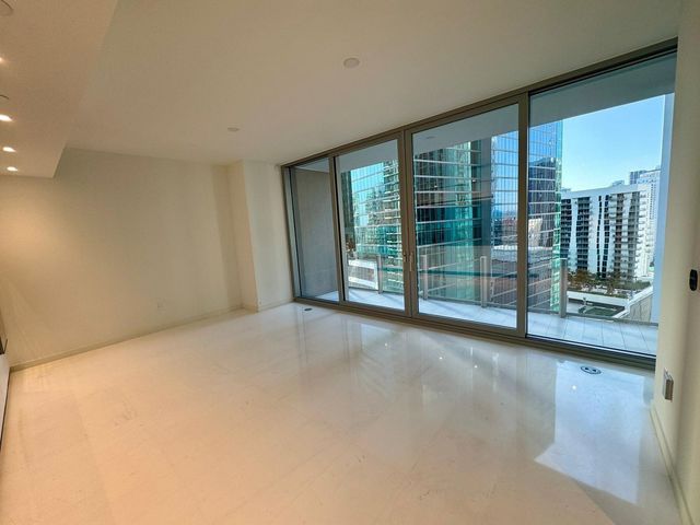 300 Biscayne Blvd Way 2508, Miami, FL 33131