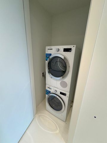 300 Biscayne Blvd Way 2508, Miami, FL 33131