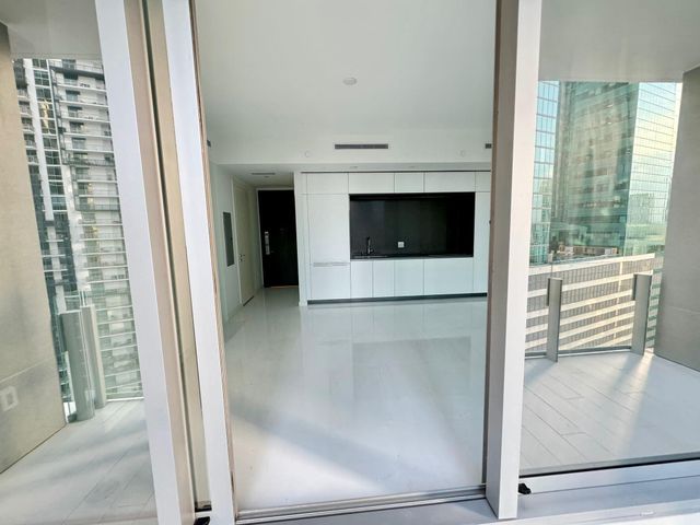 300 Biscayne Blvd Way 2508, Miami, FL 33131