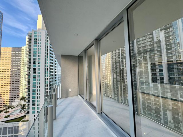 300 Biscayne Blvd Way 2508, Miami, FL 33131