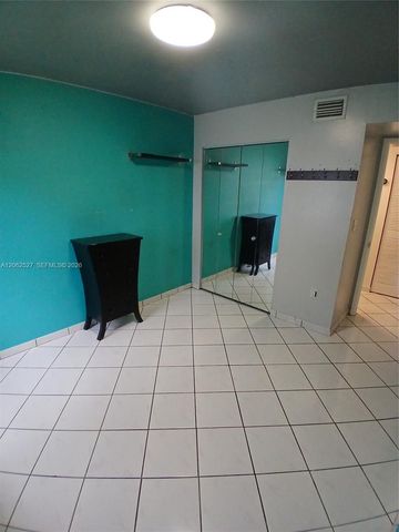 9403 Fontainebleau Boulevard 110, Miami, FL 33172