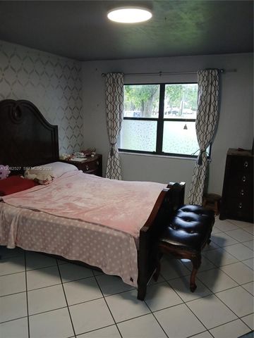 9403 Fontainebleau Boulevard 110, Miami, FL 33172