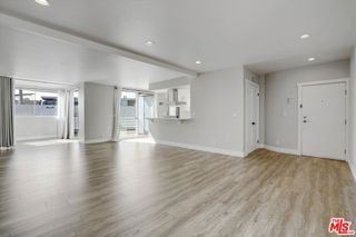 842 11th St 8A, Santa Monica, CA 90403