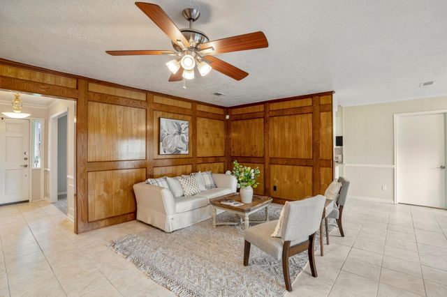 5207 Woodville Lane, Spring, TX 77379