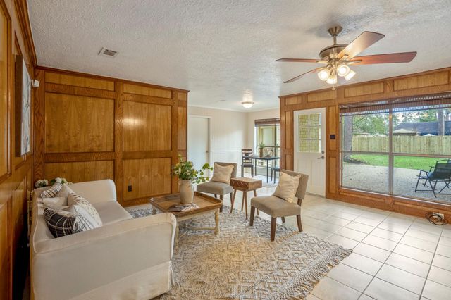 5207 Woodville Lane, Spring, TX 77379