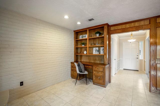 5207 Woodville Lane, Spring, TX 77379