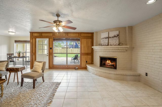 5207 Woodville Lane, Spring, TX 77379