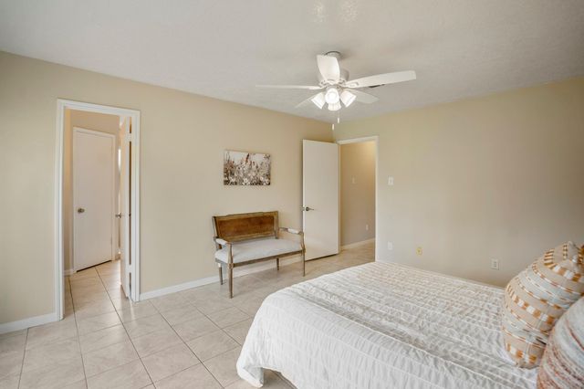 5207 Woodville Lane, Spring, TX 77379