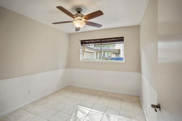 5207 Woodville Lane, Spring, TX 77379