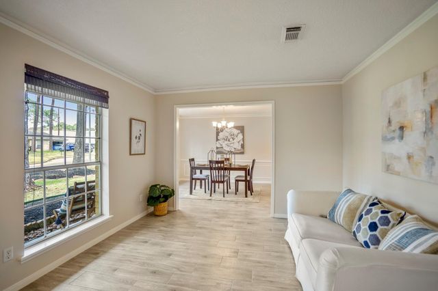 5207 Woodville Lane, Spring, TX 77379