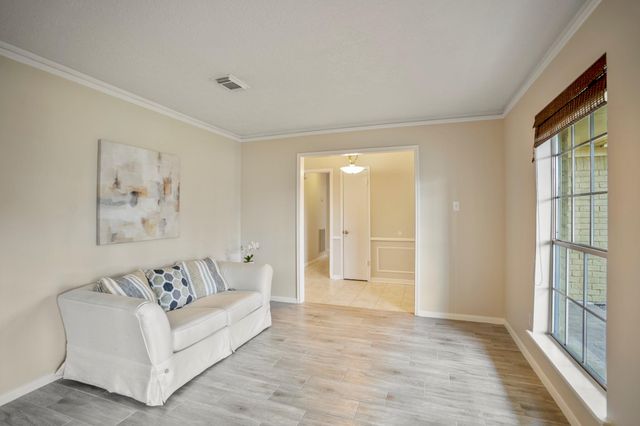 5207 Woodville Lane, Spring, TX 77379