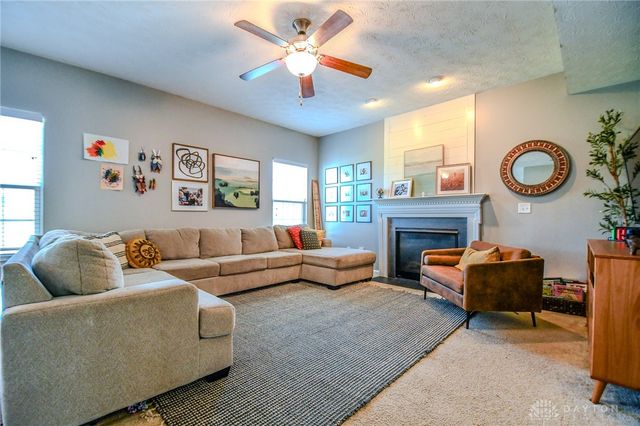 2457 Sunset Maple Drive, Tipp City, OH 45371