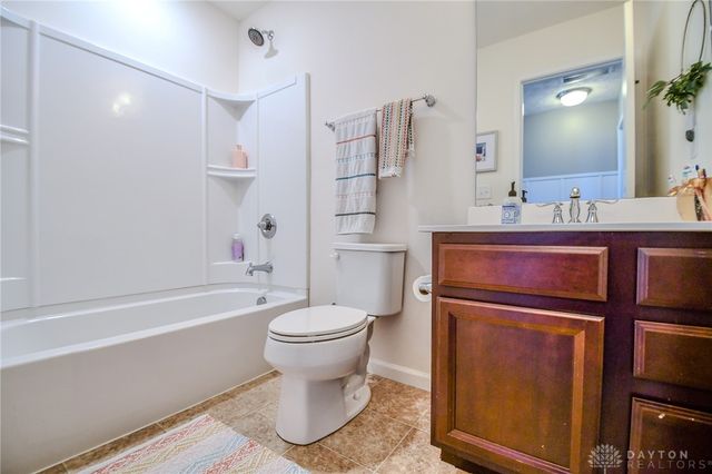 2457 Sunset Maple Drive, Tipp City, OH 45371
