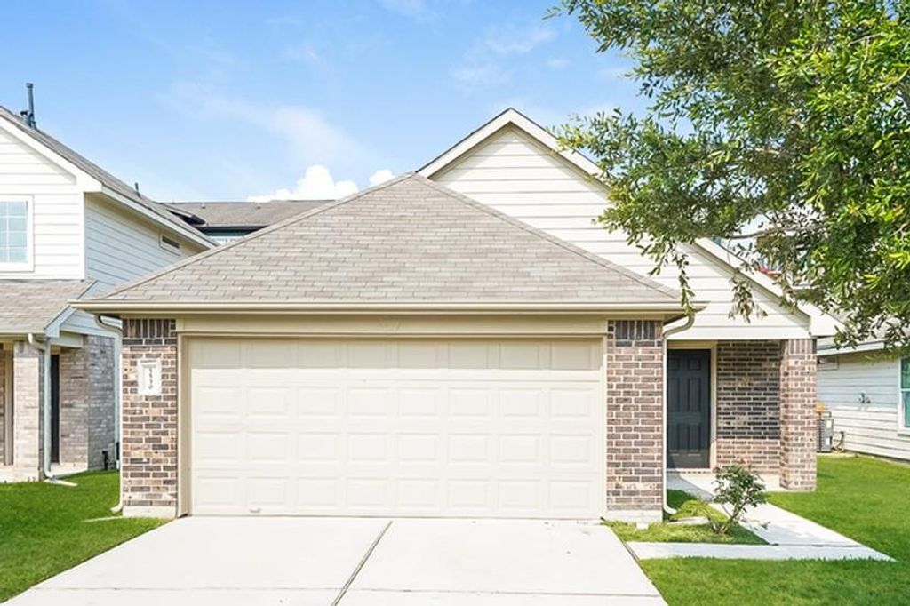 5530 Plantation Forest Drive, Katy, TX 77449
