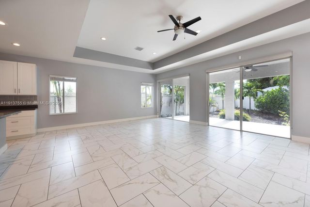 4920 NE 1st Ter, Oakland Park, FL 33334