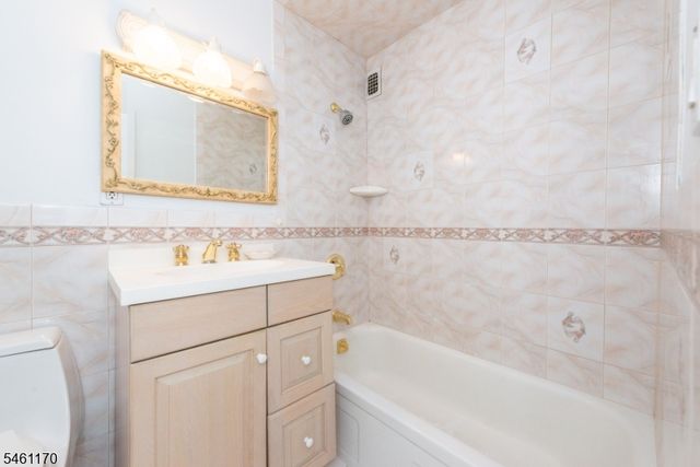530 Valley Rd 7Z, Montclair Twp., NJ 07043