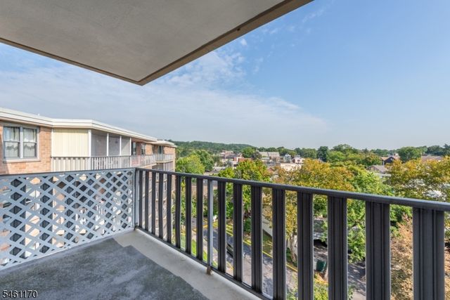530 Valley Rd 7Z, Montclair Twp., NJ 07043