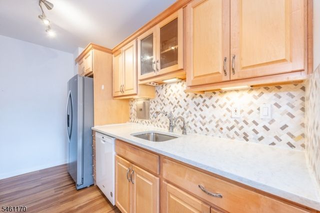 530 Valley Rd 7Z, Montclair Twp., NJ 07043