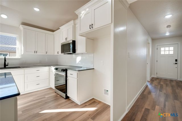 1208 Mills Street, Gatesville, TX 76528