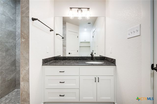 1208 Mills Street, Gatesville, TX 76528