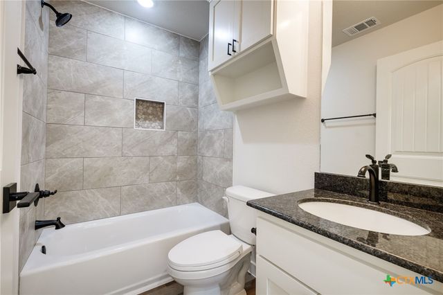 1208 Mills Street, Gatesville, TX 76528