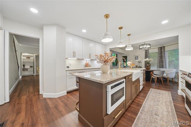 2 Forest Park Circle, Lake St Louis, MO 63367