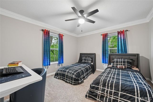 2 Forest Park Circle, Lake St Louis, MO 63367