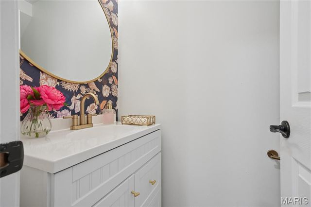 2 Forest Park Circle, Lake St Louis, MO 63367