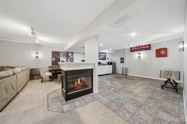 2 Forest Park Circle, Lake St Louis, MO 63367