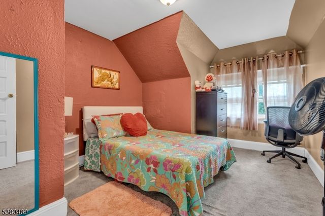 221 E 2Nd Ave, Roselle Boro, NJ 07203