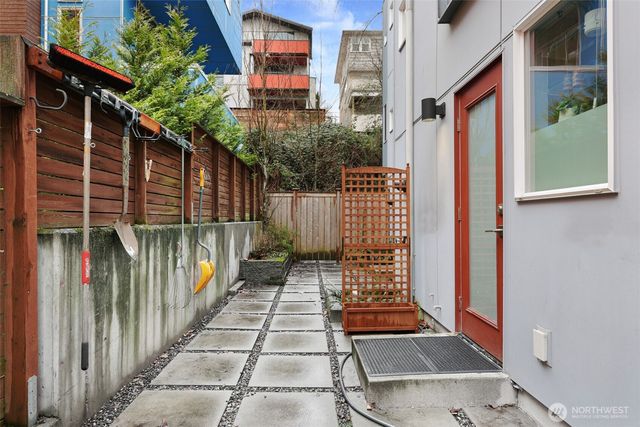 3660 Courtland Place S, Seattle, WA 98144