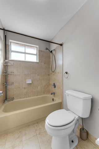 2110 NW 190th Ave, Pembroke Pines, FL 33029