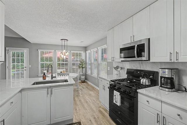 6014 W Rosie Lane SE, Mableton, GA 30126