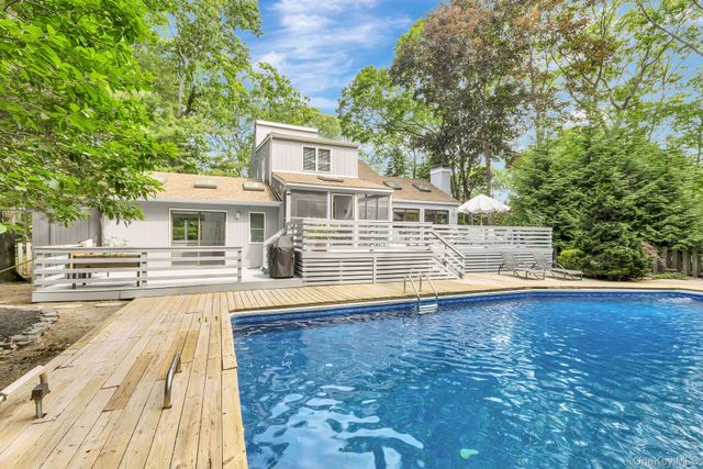 2 Strathmore Court, Remsenburg, NY 11960
