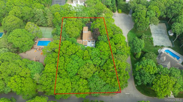 2 Strathmore Court, Remsenburg, NY 11960