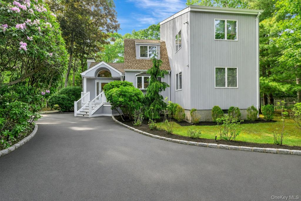 2 Strathmore Court, Remsenburg, NY 11960
