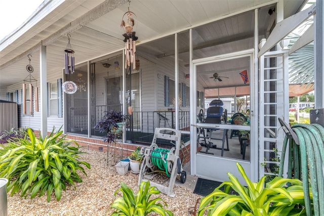 8 WOODLAND CIRCLE, Haines City, FL 33844