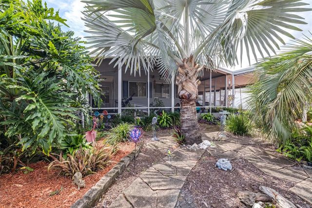 8 WOODLAND CIRCLE, Haines City, FL 33844