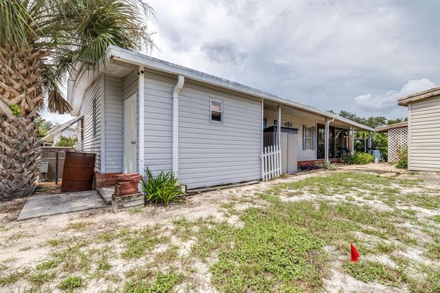 8 WOODLAND CIRCLE, Haines City, FL 33844
