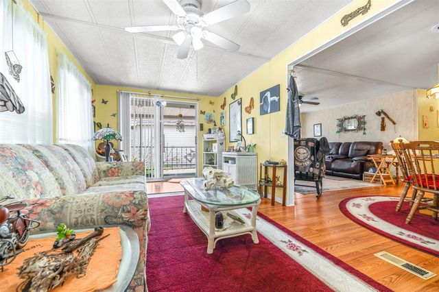 8 WOODLAND CIRCLE, Haines City, FL 33844