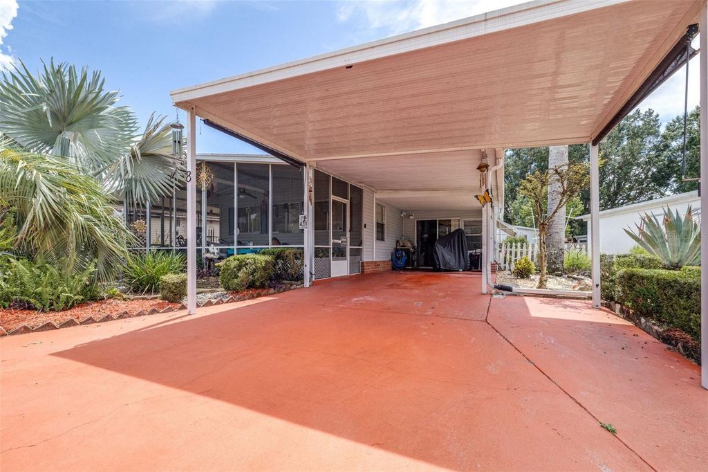 8 WOODLAND CIRCLE, Haines City, FL 33844