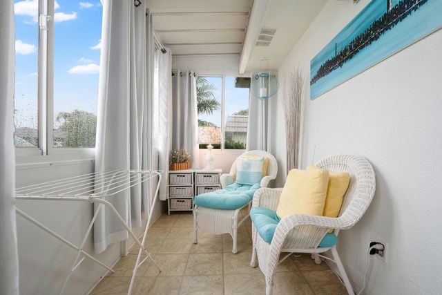 211 Valencia, Delray Beach, FL 33446