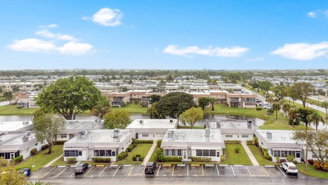 211 Valencia, Delray Beach, FL 33446