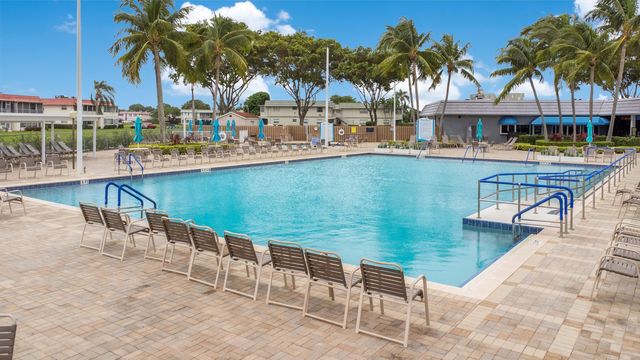 211 Valencia, Delray Beach, FL 33446